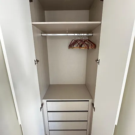 Castle View Konukevi *